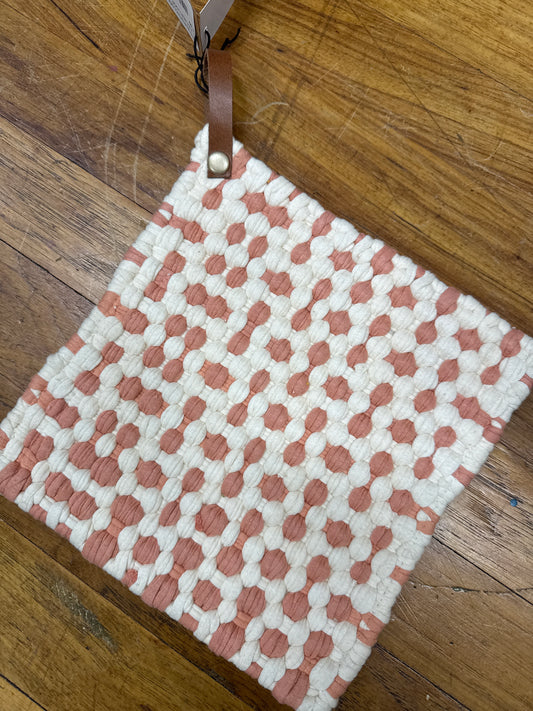 COTTON-POTHOLDER W/LEATHER LOOP-MAUVE