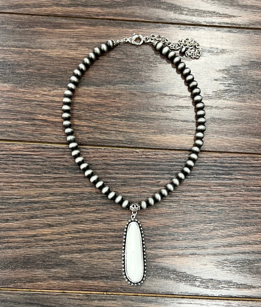 ISAC NAVAJO WHITE TURQ NECKLACE