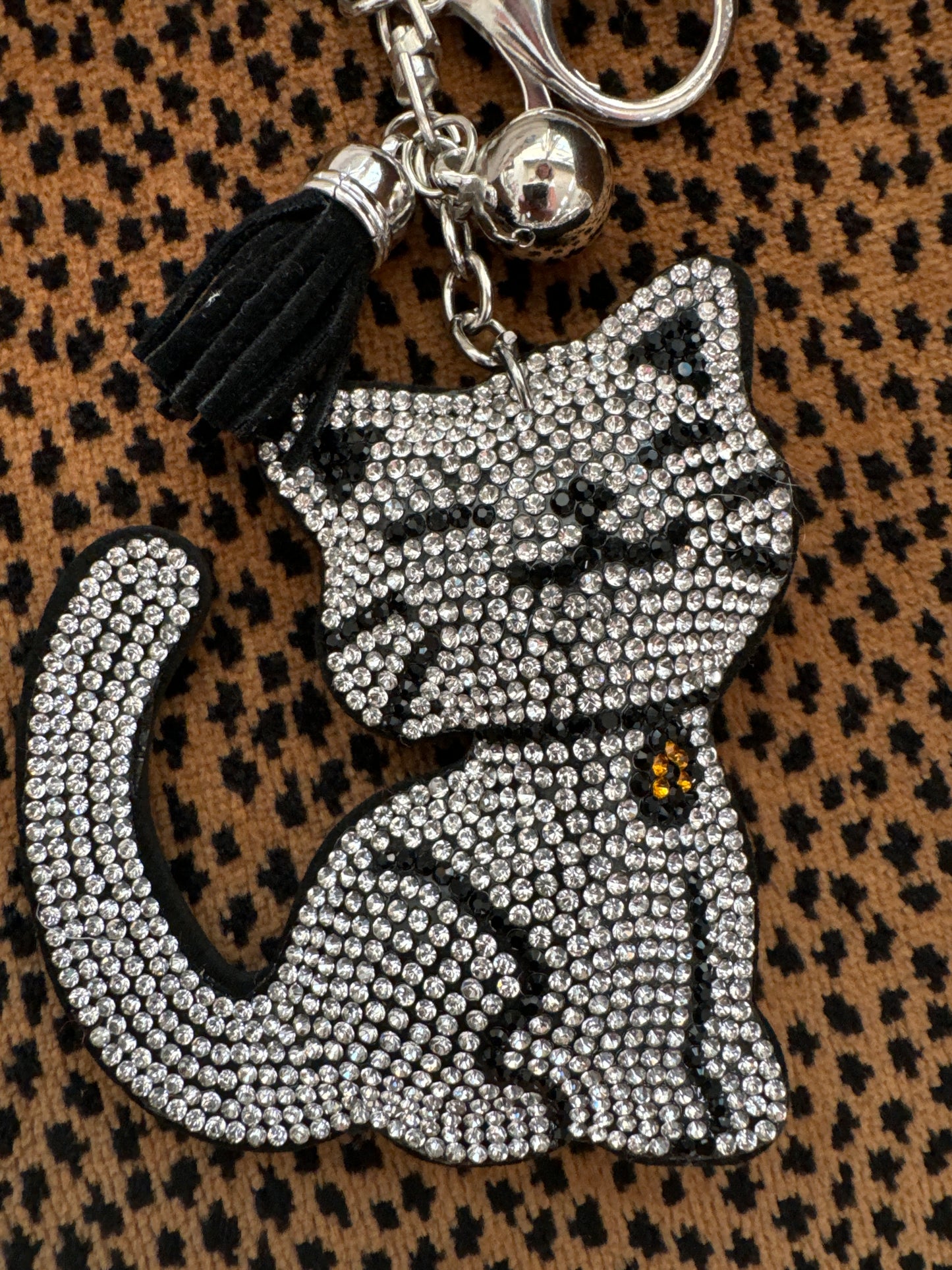 KEY CHAIN - GLITTER SILVER/BLK KITTY