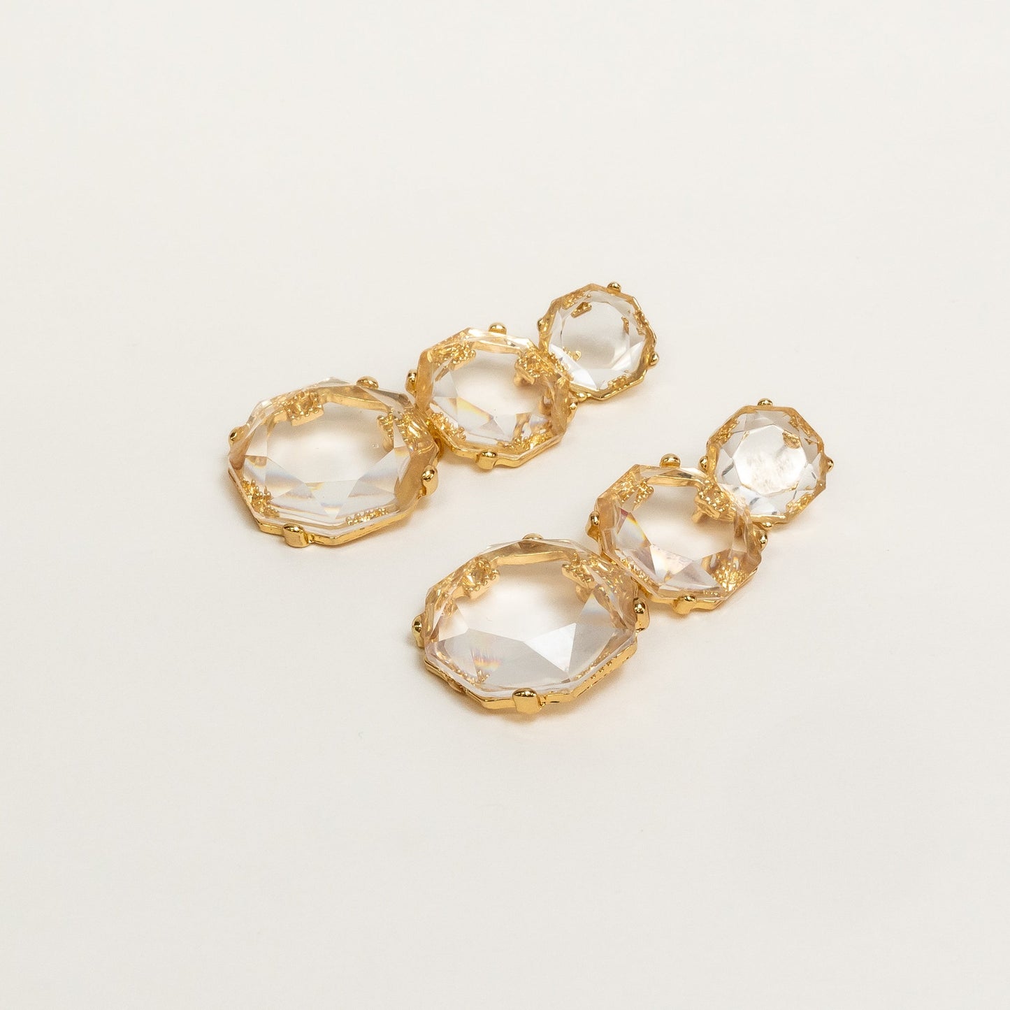 COASTAL GRIT-LUCY EARRINGS-CLEAR