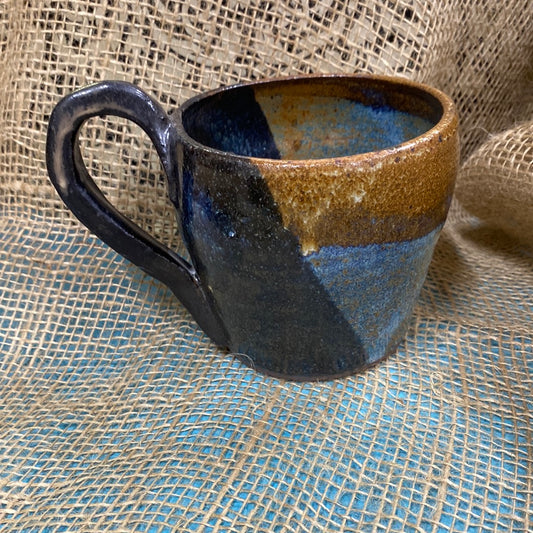 TRESA POTTERY MUG